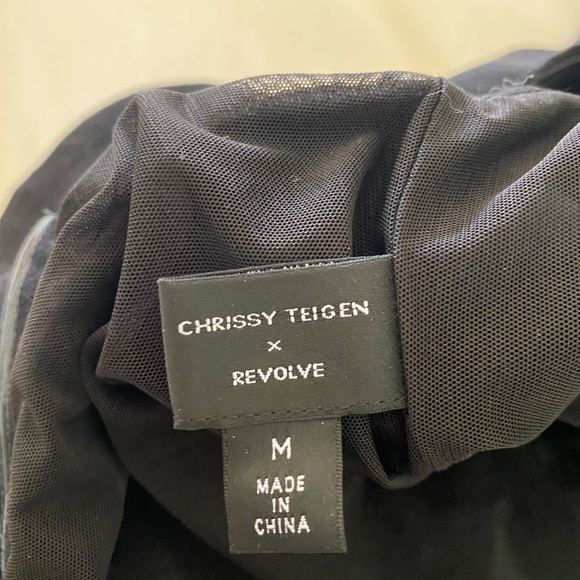 Revolve x Chrissy Teigen Phoebe bodysuit - Picture 2 of 3